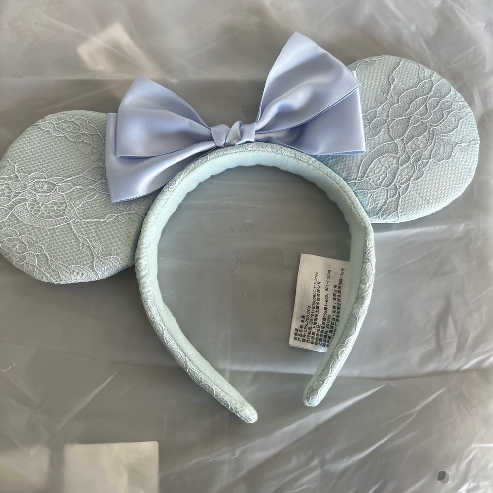 Limited Edition Disney Cinderella Lace Minnie Ears